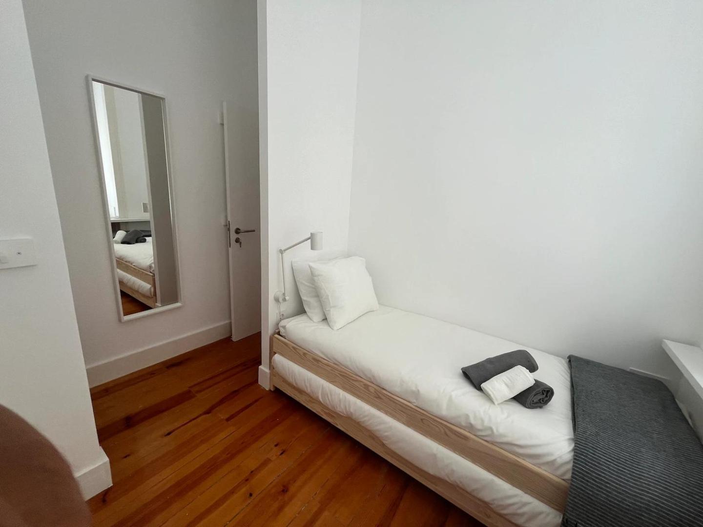 Pensao Neves Bed & Breakfast Lisbon Exterior photo